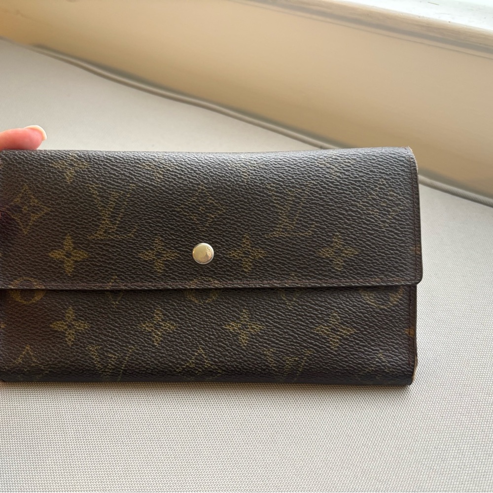 Louis Vuitton Brown and Tan Monogram wallet